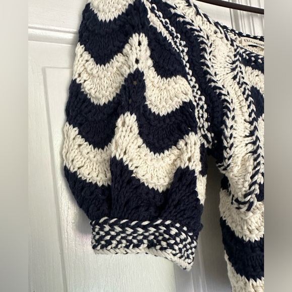 EUC Ulla Johnson Luciana Navy Cream Wave Crocheted Sweater Size Small - Picture 4 of 8